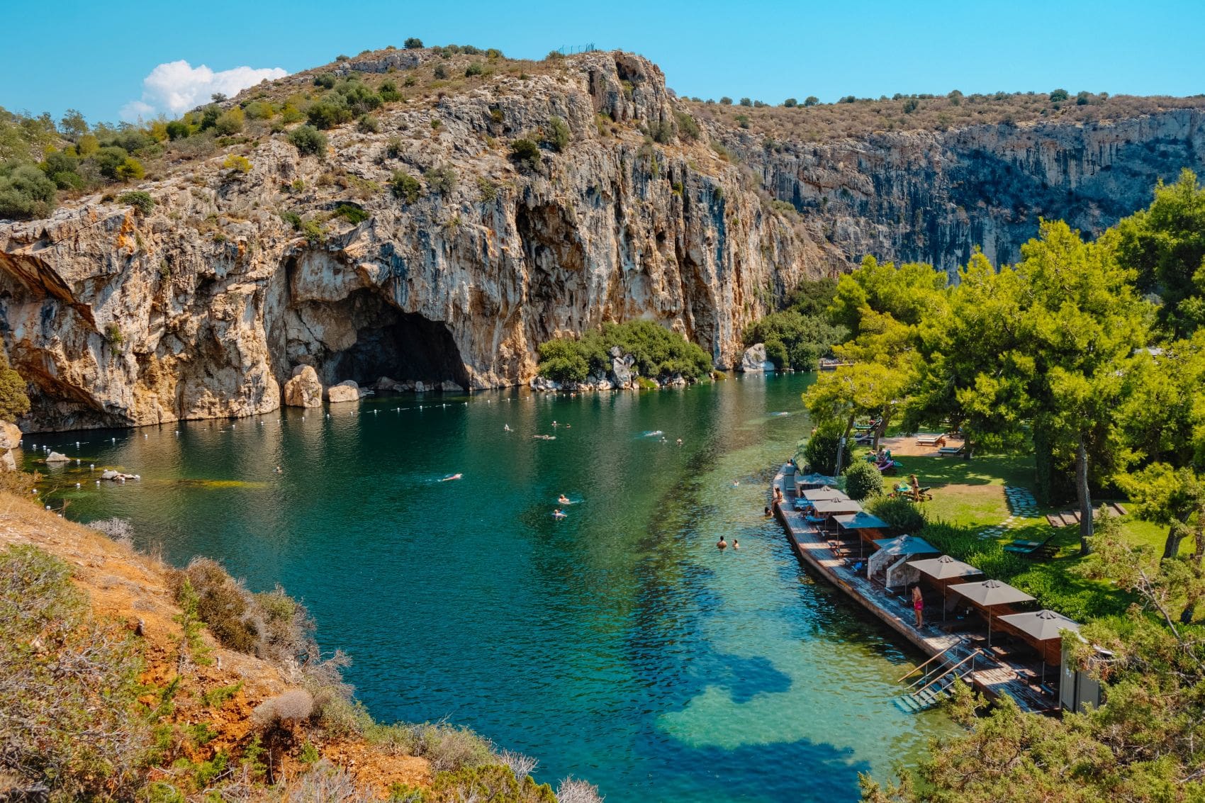 Lake Vouliagmeni in der Nähe von Athen 