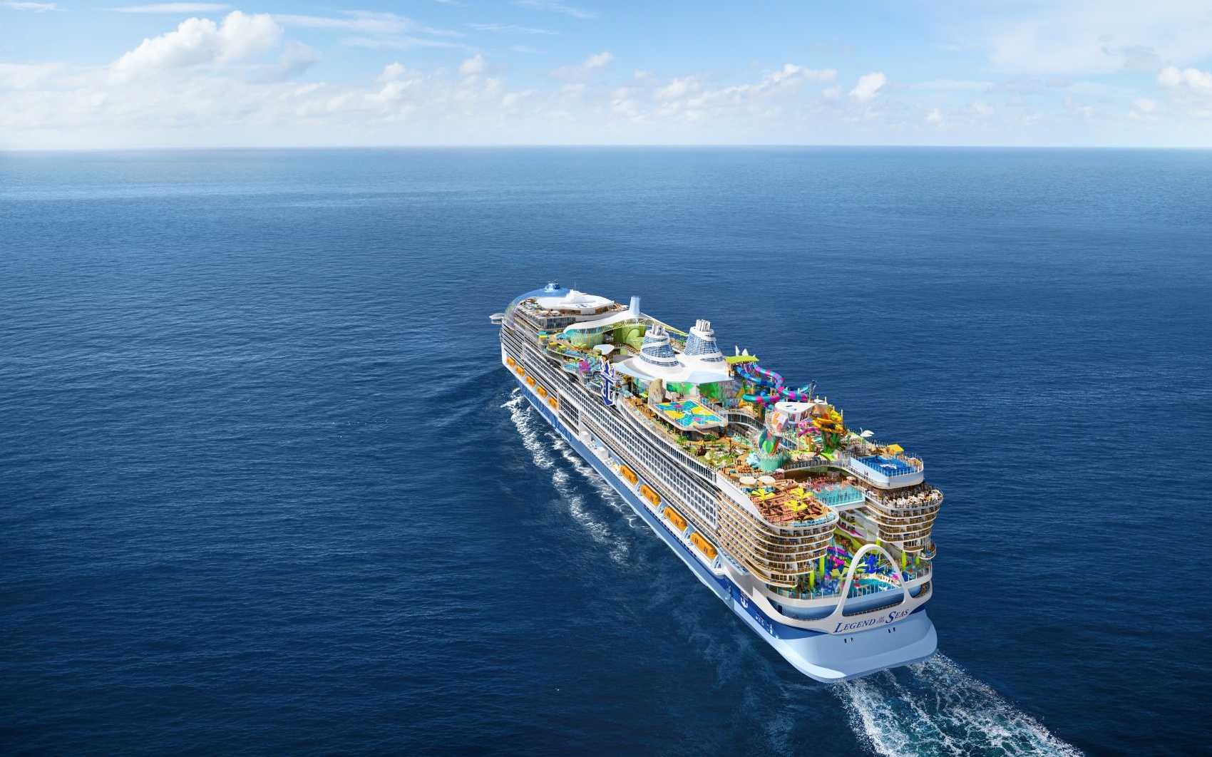 Legend of the Seas unterwegs auf dem Meer aus der Vogelperspektive