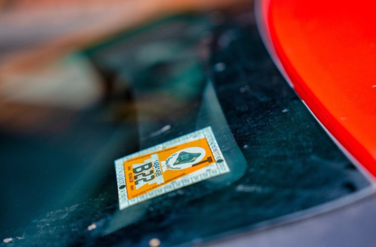 Ab 2027 gibt's die Vignette für Österreich nur noch digital.