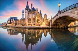 Impression aus Innenstadt von Gent in der Abenddämmerung