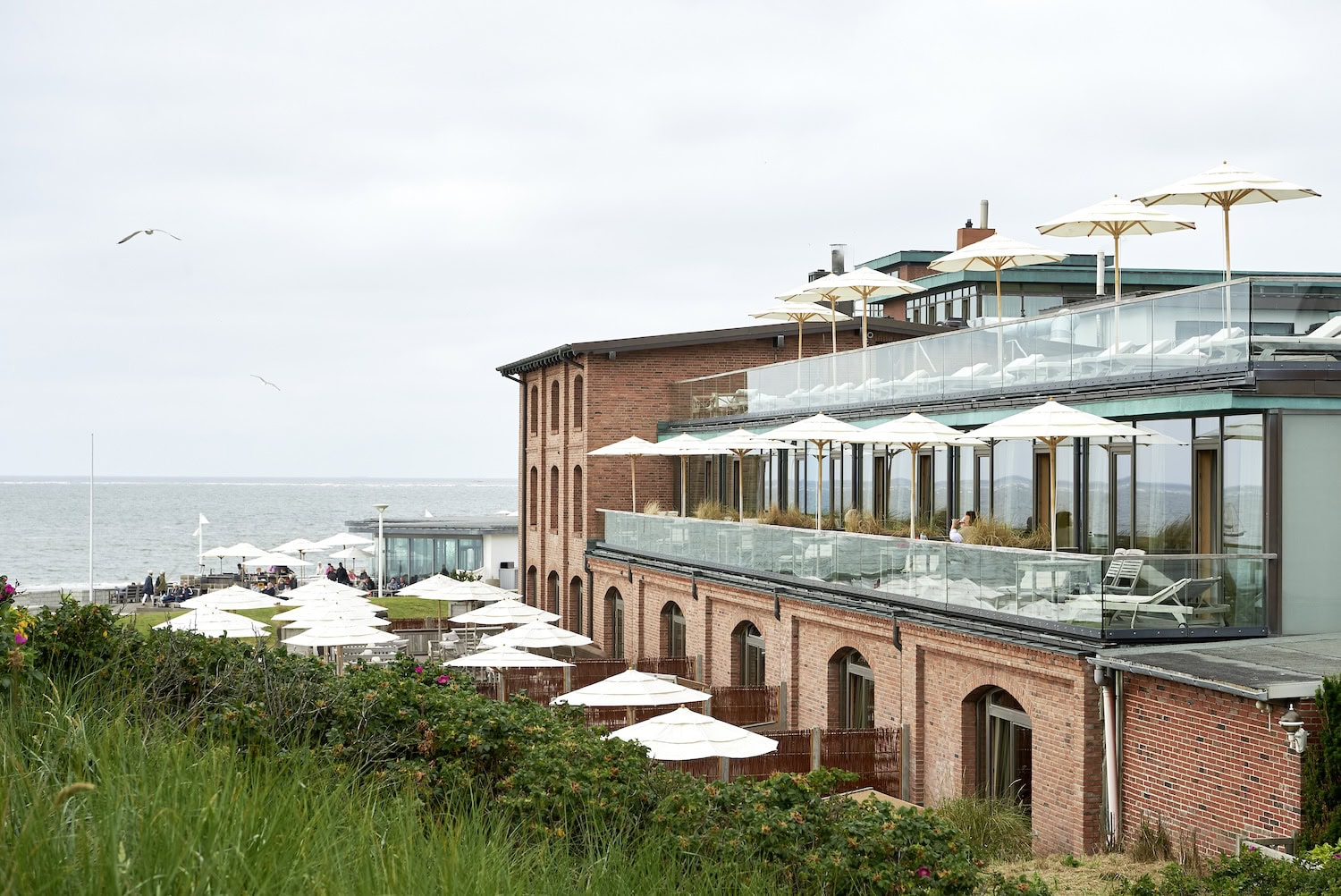Außenansicht des Hotels Seesteg auf Norderney