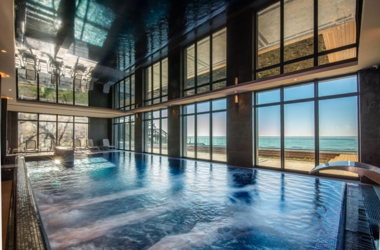 Der Pool des Baltic View Resort & Spa.