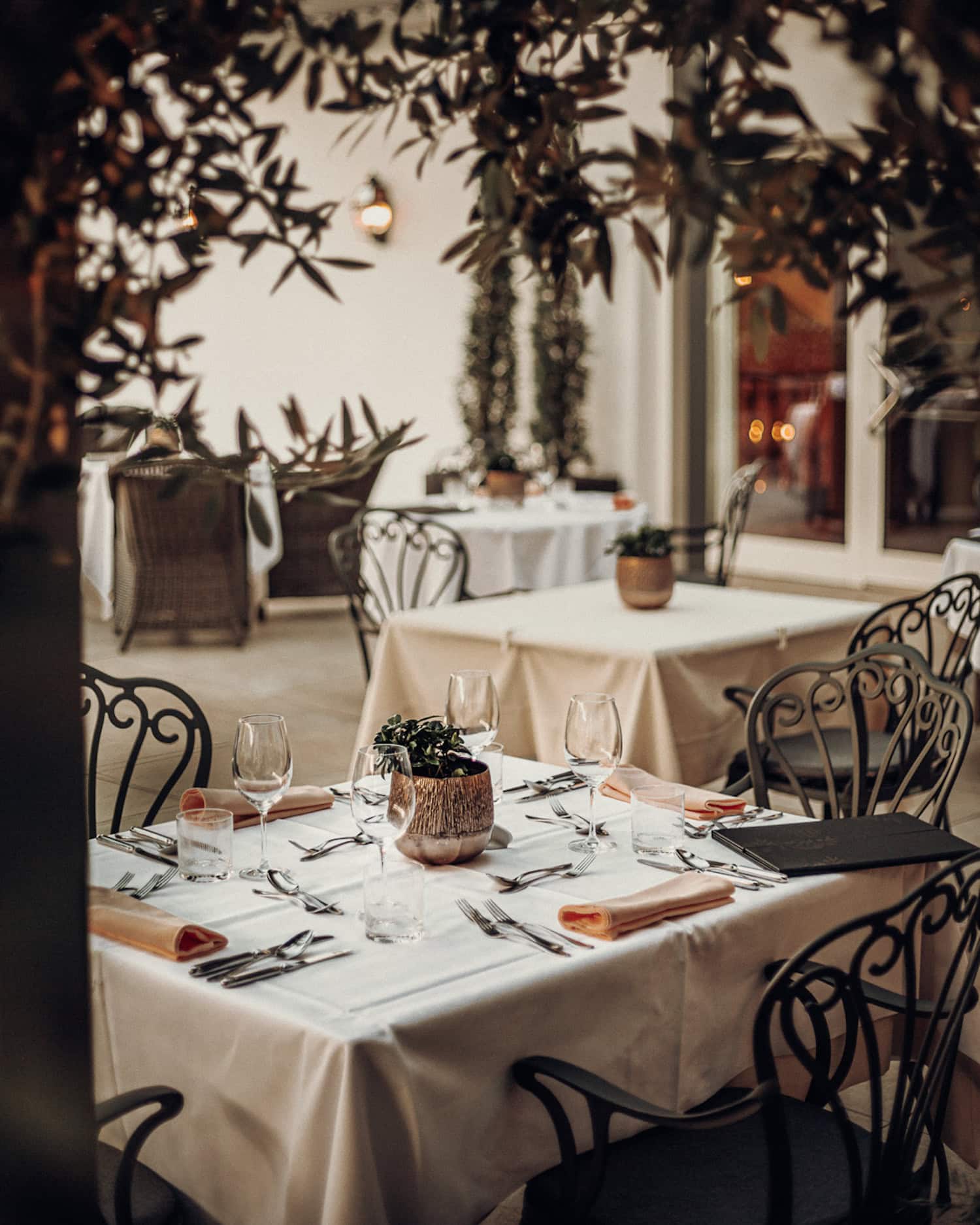 gedeckter Tisch im Hotel Golserhof