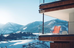Aussicht auf die schneebdeckten Berge in den Schladming Appartments