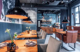 Frühstücksraum im Unsöld's Factory Hotel in München