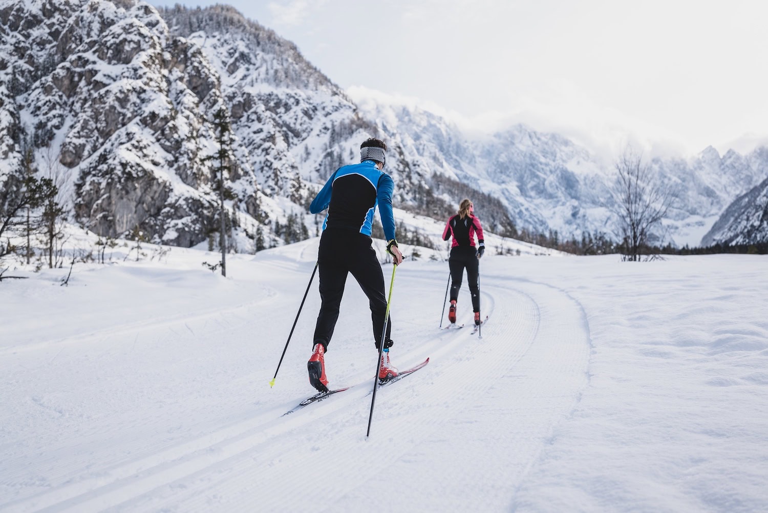 Langläufer im Nordischen Wintersportzentrum Planica