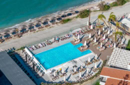 Wyndham Corfu Acharavi aus der Vogelperspektive