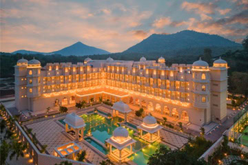 Das neue Wyndham Grand Udaipur Fateh Sagar Lake in Indien.
