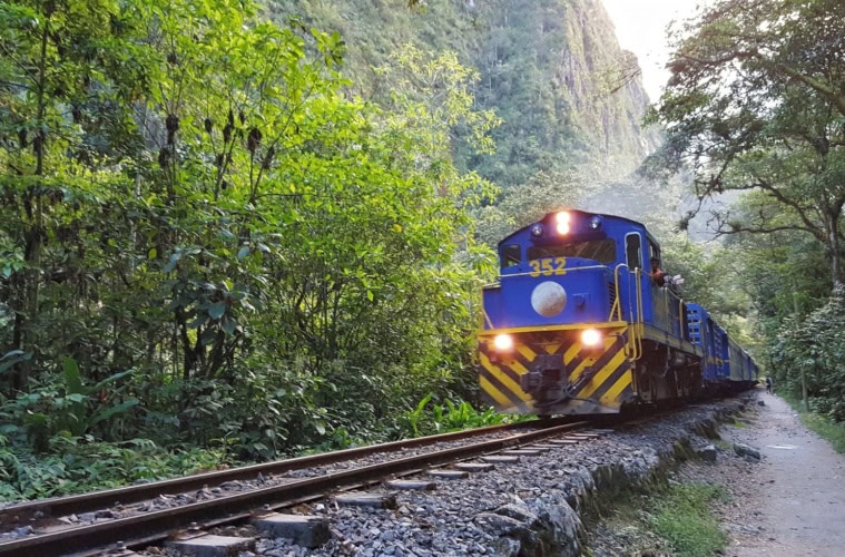 Zug nach Machu Picchu
