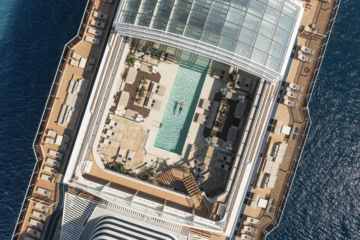 Das Deck von Explora Journeys.