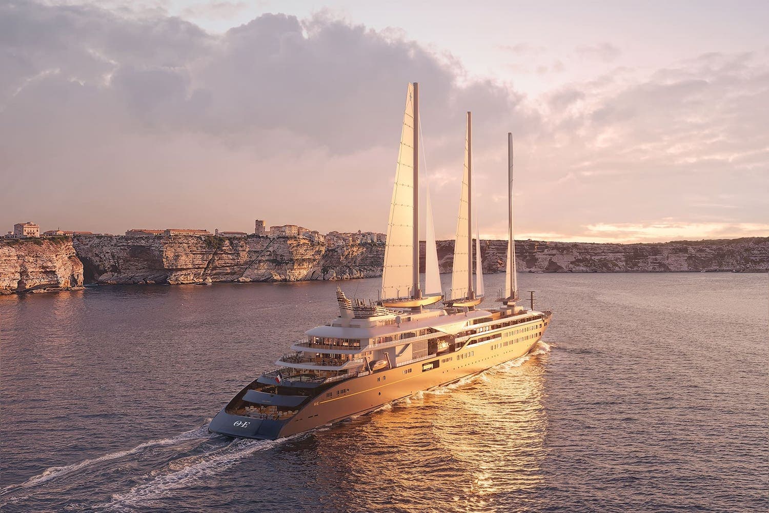 Segelyacht von Orient Express