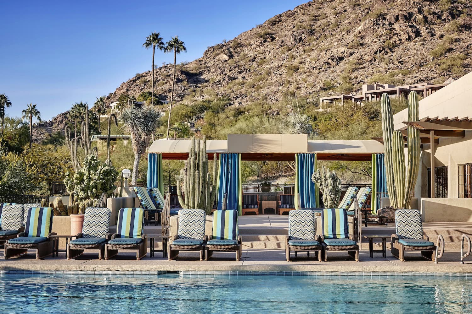 Entspannte Stunden am Pool des JW Marriott Scottsdale Camelback Inn Resort and Spa