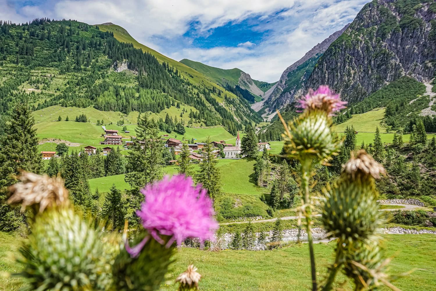 Gramais im Tiroler Lechtal mit rund 40 Einwohnern die kleinste Gemeinde Österreichs und perfekt für einen Urlaub abseits der Touristenmassen