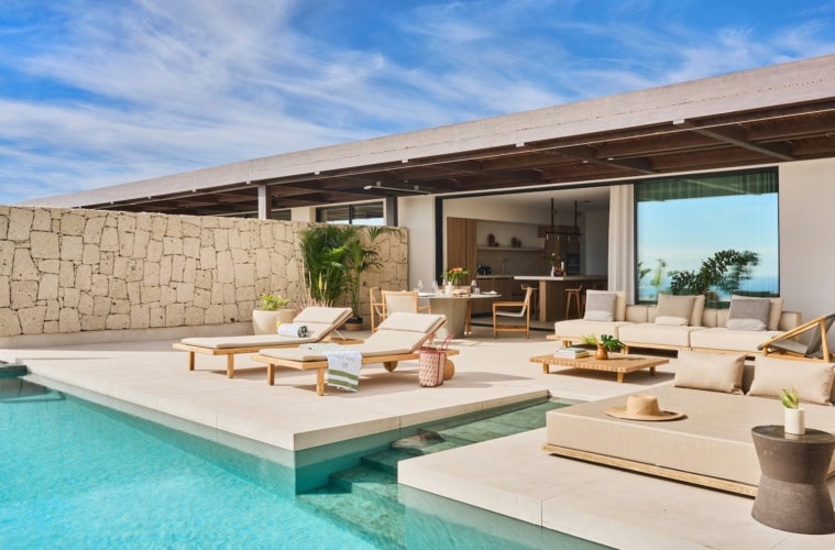 Pool in einer der Villen im Royal Hideaway Corales Villas auf Teneriffa.