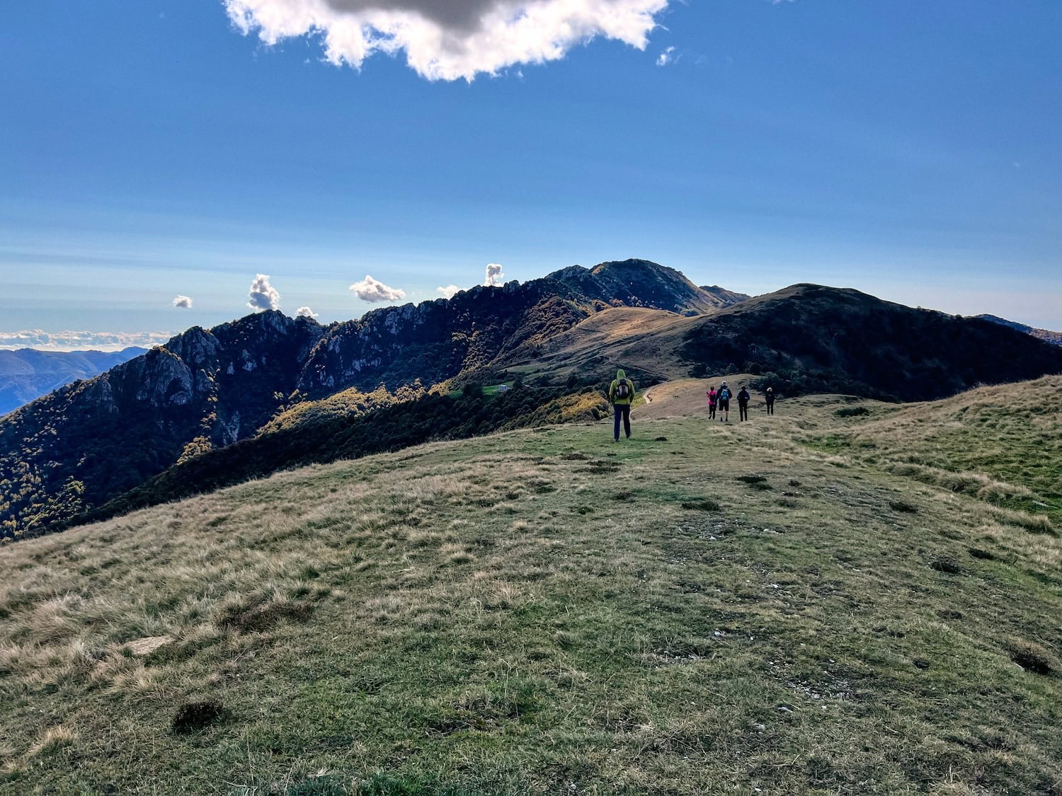 Wandern in den Bergen rund um den Luganer See 