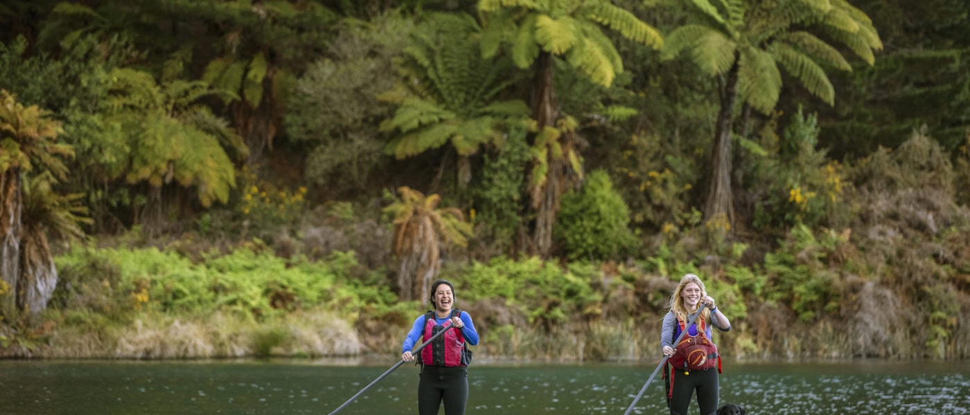 Stand-up-Paddeln über den Lake Rotoiti