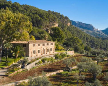 Fassade und Grundstück des Vestige Son Veri auf Mallorca