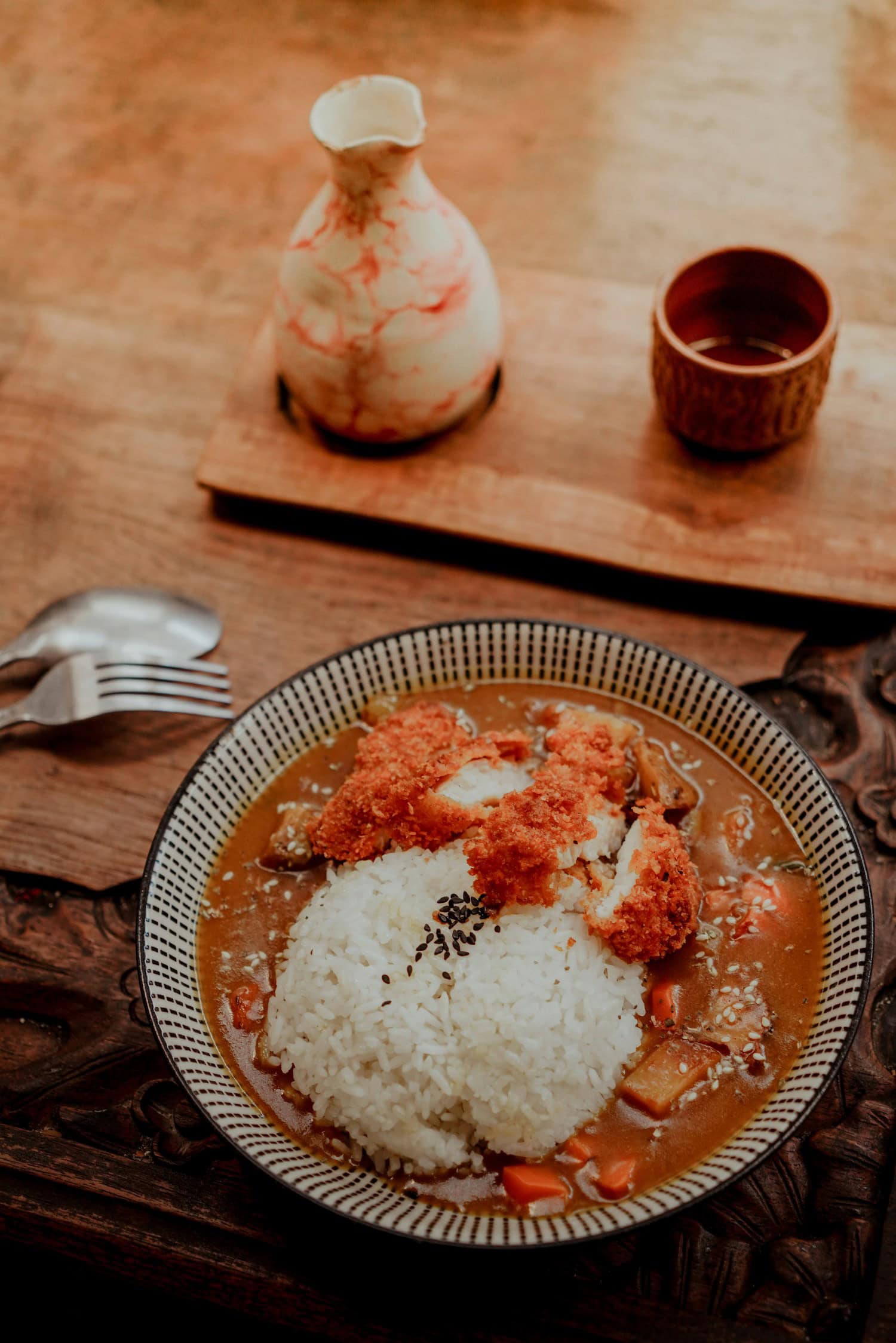 Curry in einer Schale in Tokio