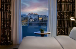 Zimmer im Von außen ansehen Conrad Athens The Ilisian mit Blick auf Akropolis