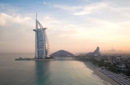 Panoramablick auf das Burj Al Arab in Dubai