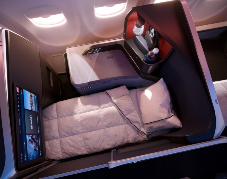 Blick von oben auf den Business Class Seat Delto Suite one