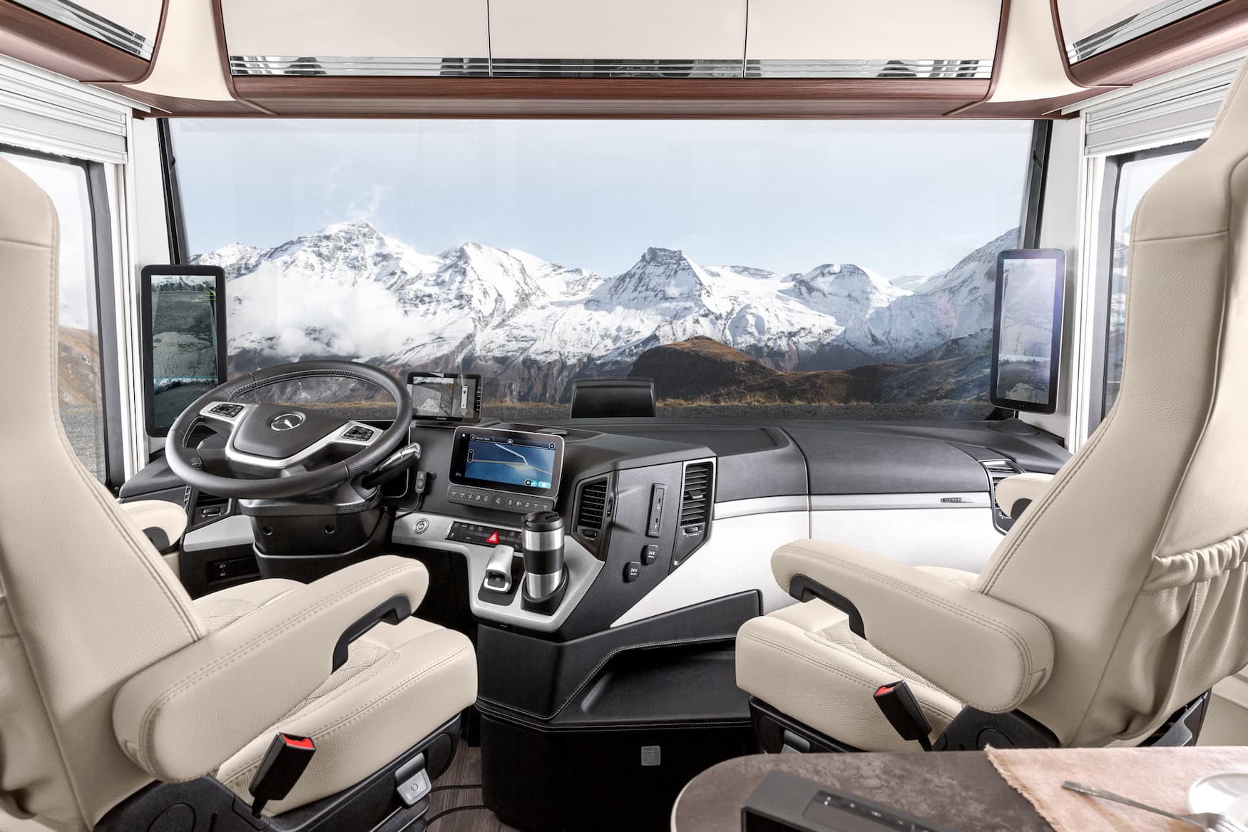 Luxus Wohnmobil: Unterwegs mit dem Morelo Grand Empire mit Garage 