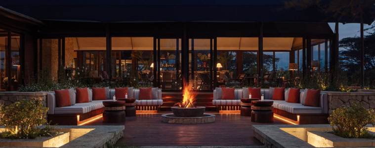 Feuerstelle im JW Marriott Mount Kenya Rhino Reserve