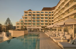 Der Pool im InterContinental Sydney Coogee Beach.