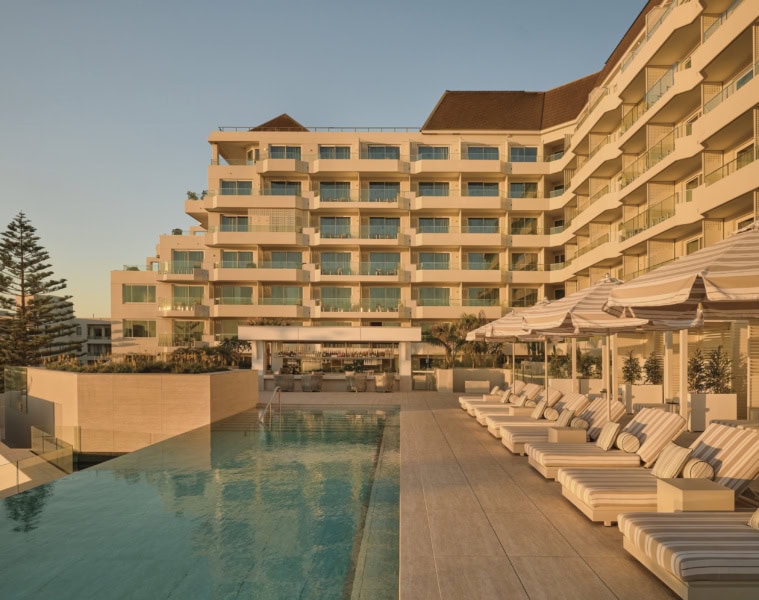 Der Pool im InterContinental Sydney Coogee Beach.