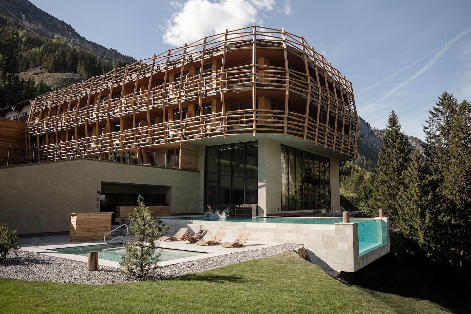 Hotel Bella Vista Trafoi mit neuem anbau von Matteo Thun