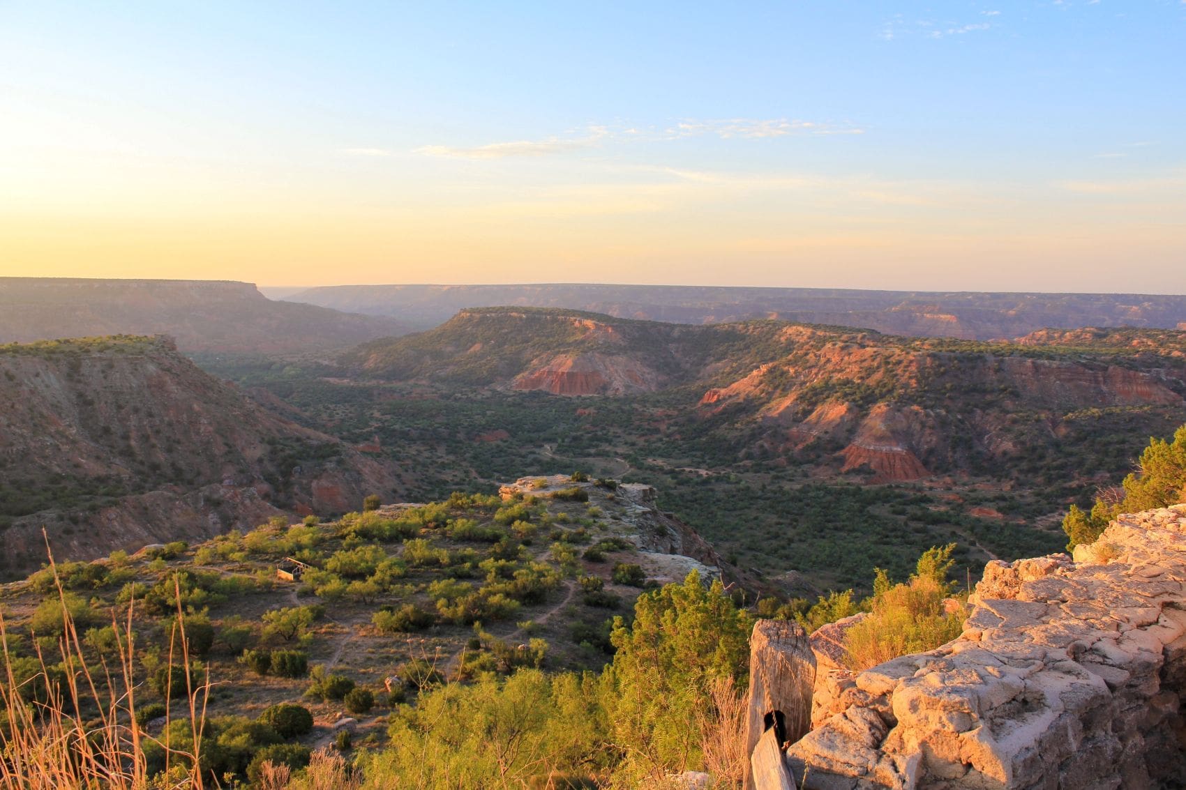 Die farbenreichen Felsformationen des Palo Duro Canyon State Park im Norden von Texas.