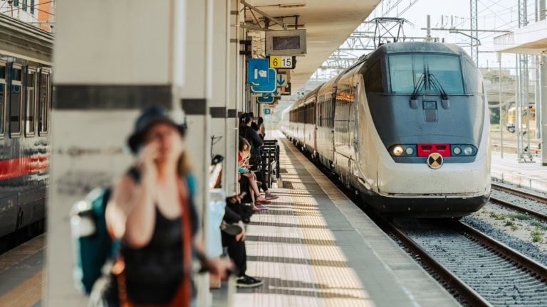 24-Stunden-Bahnstreik in Italien: Was Reisende jetzt wissen müssen