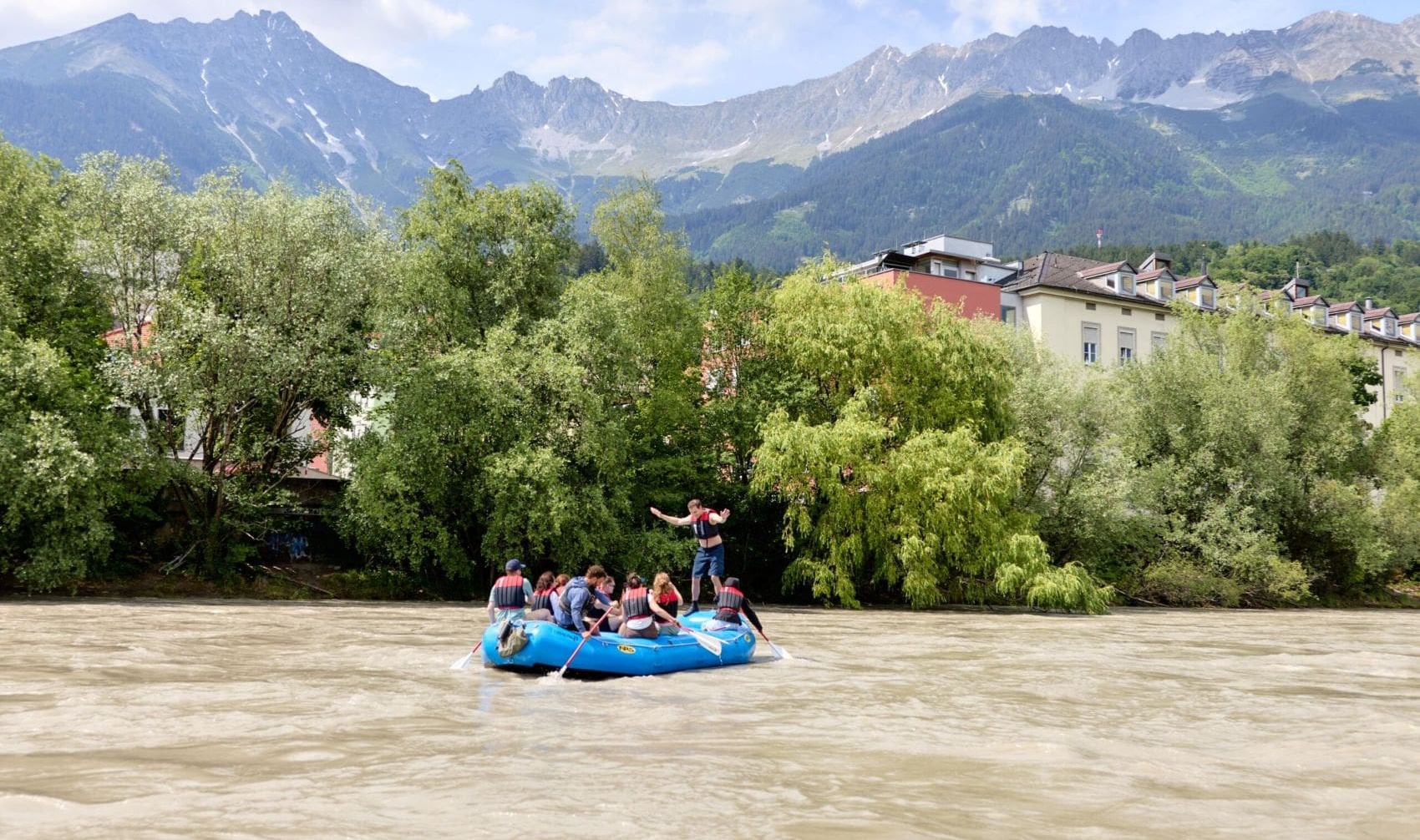 Mitten-durch-Innsbruck-Diese-Stadtrundfahrt-findet-auf-dem-Wasser-statt