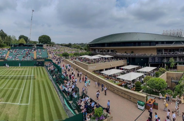 Blick auf die Anlage in Wimbledon, zu sehen ist auch der Walled Garden Food Market