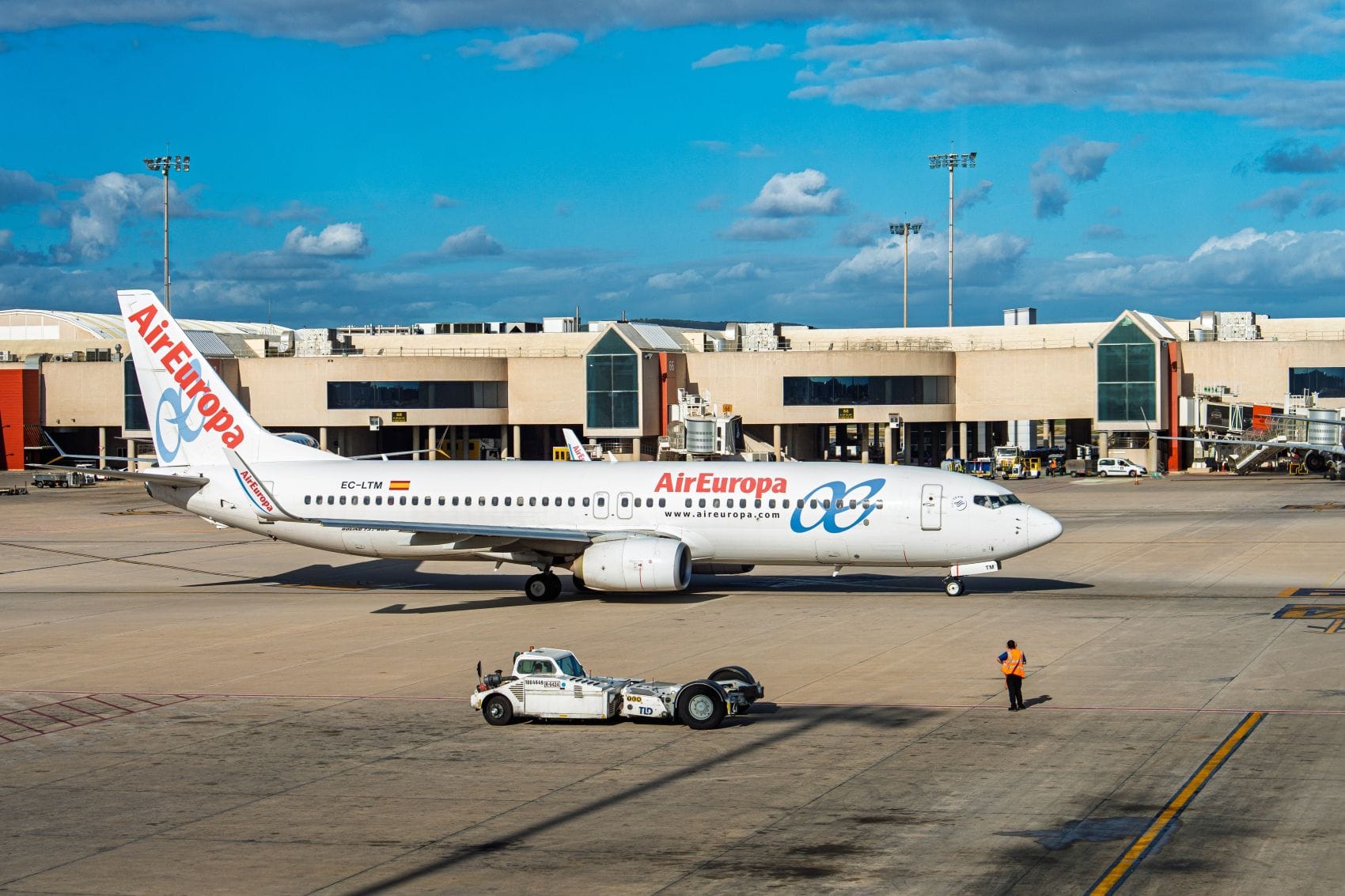 Flugzeug von Air Europa auf dem Vorfeld des Flughafens Palma de Mallorca.