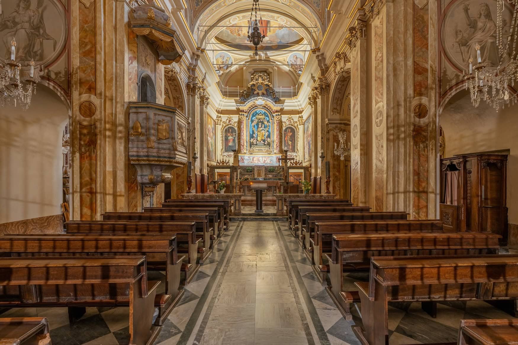 Kirche im Borgo Monchiero.
