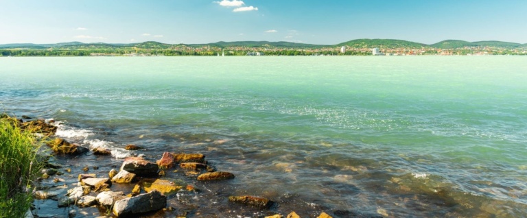 Balaton mit Rekord-Niedrigwasser: Lohnt sich der Urlaub trotzdem?