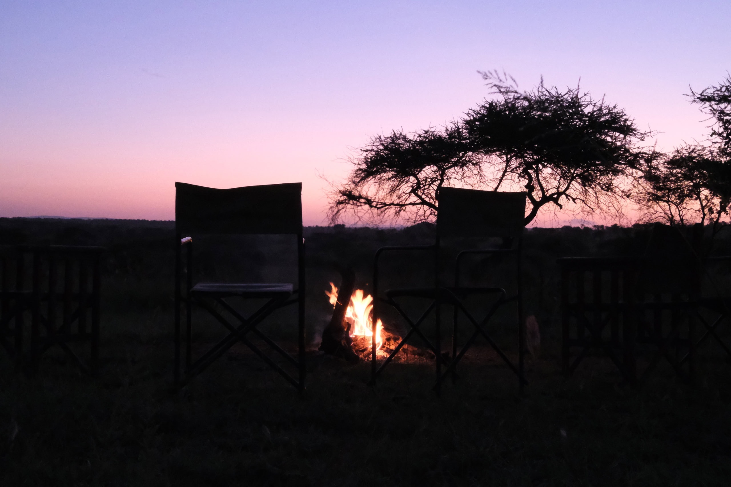 Sonnenaufgang im Wayo Walking Camp in Tansania.