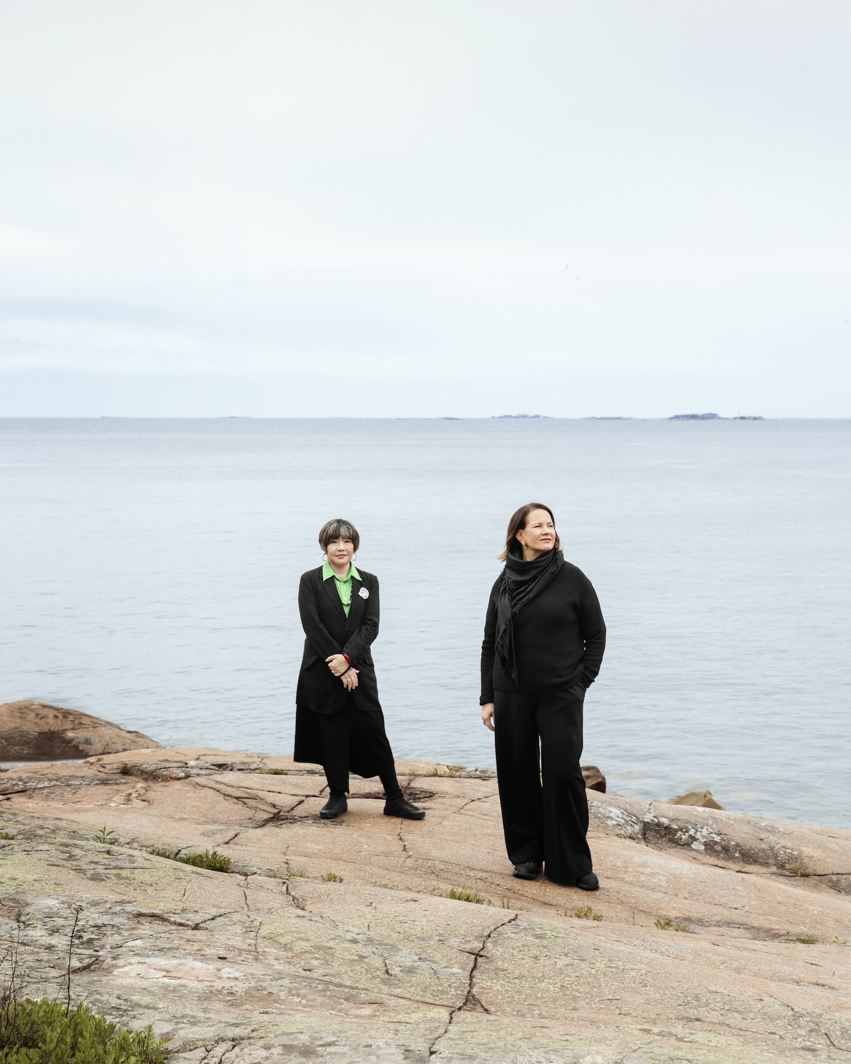 Die Kuratorinnen Mami Kataoka (links) und Arja Miller.
