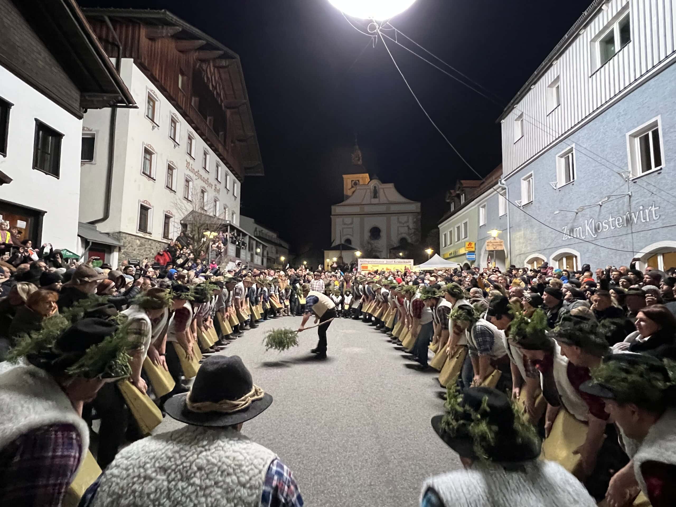 Wolfauslassen, Tradition im Bayrischen Wald.