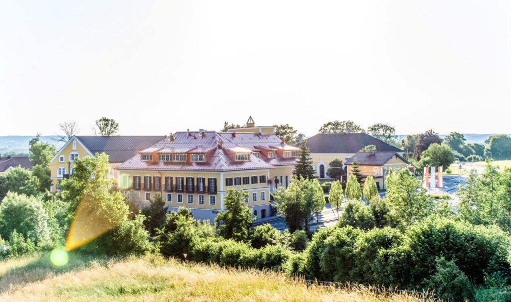 Außenansicht des Romantik Hotel Stiegl-Gut Wildshut