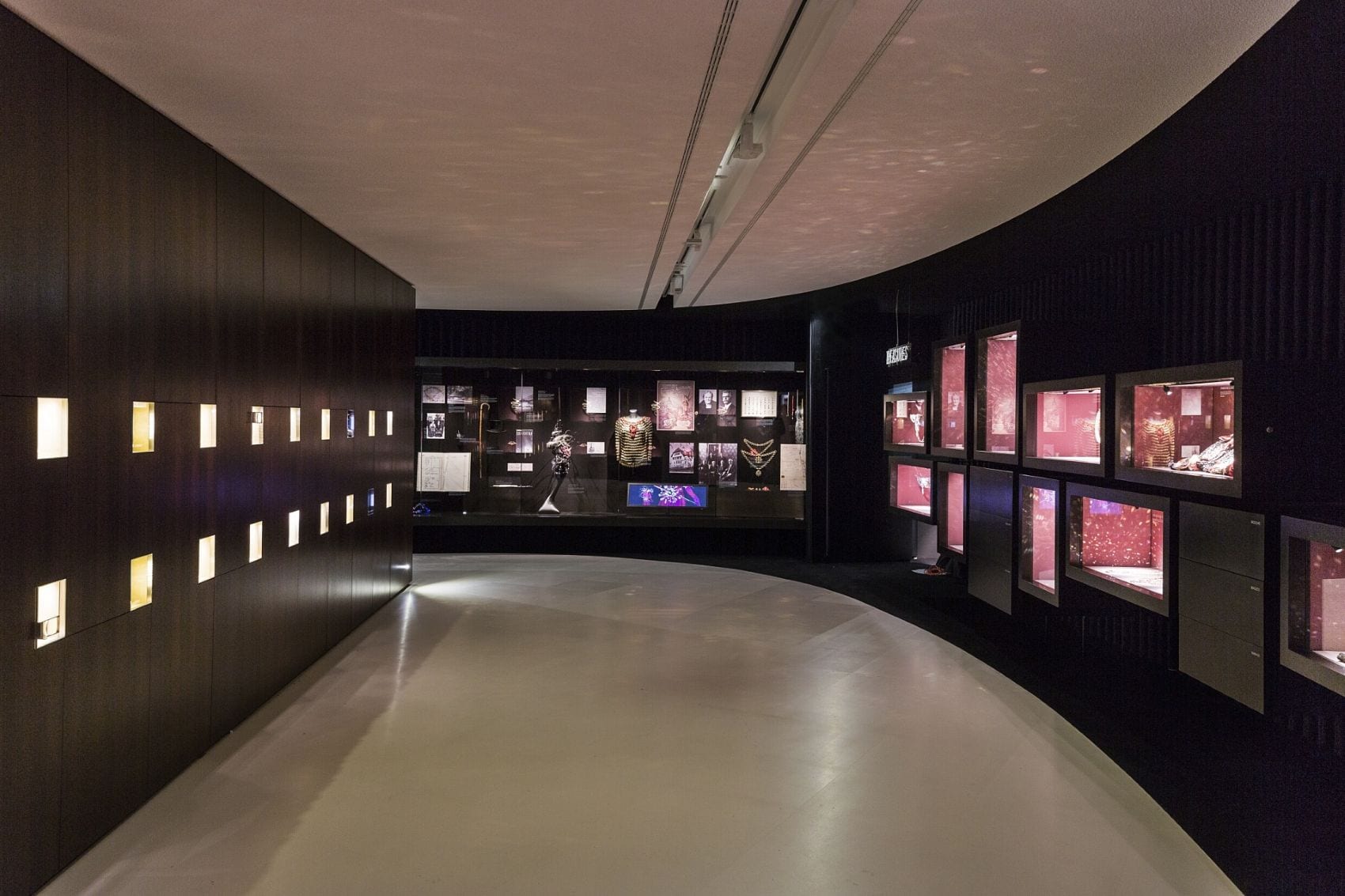 Ausstellung in den Swarovski Kristallwelten in Wattens bei Hall in Tirol.