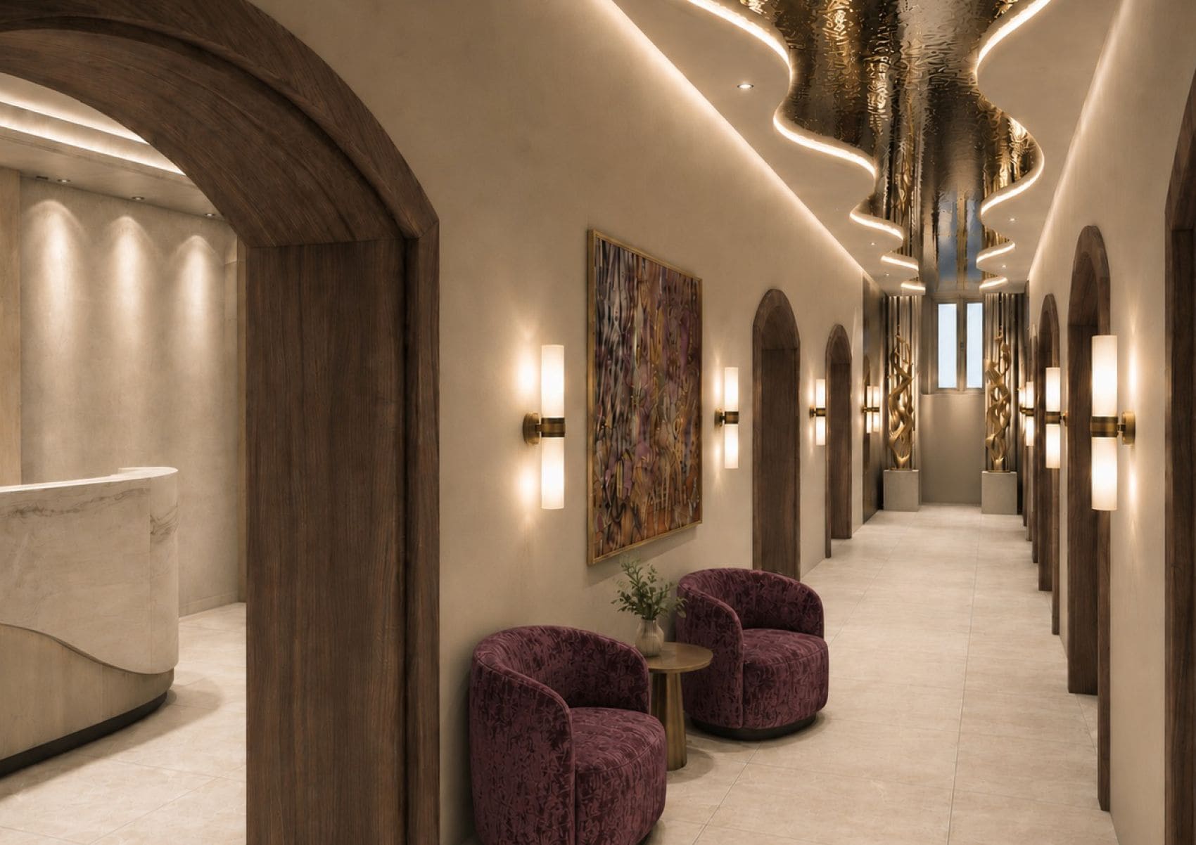 Gangbereich im ALMA Spa & Sports des MAZAGGS am Achensee mit geschwungener Spiegeldecke, Holz und Kunstwerken