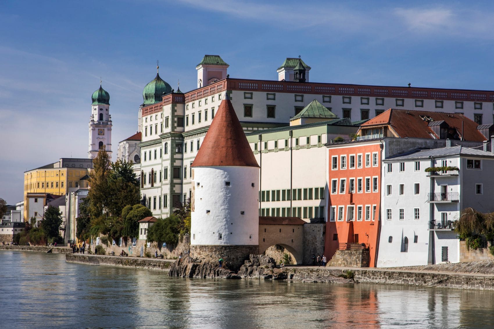 Schaiblingsturm am Innkai in der Altstadt von Passau