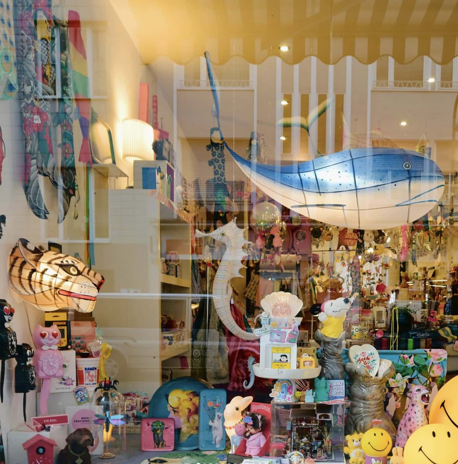 Schaufenster in der Boutique fraukayser im Belgischen Viertel