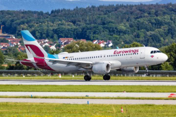 Airbus A320 von Eurowings auf dem Rollfeld des Flughafens Stuttgart