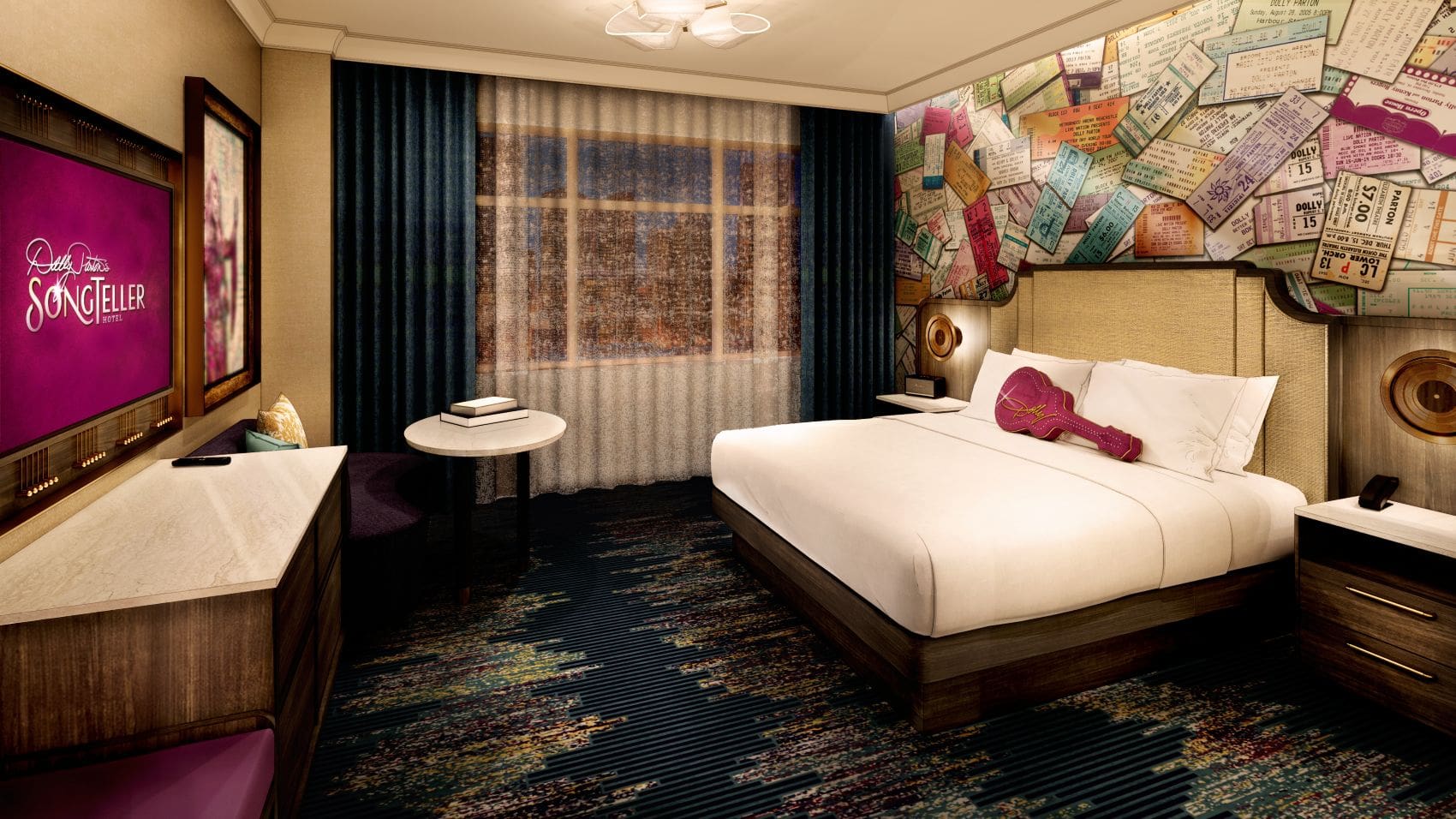 Signature-Zimmer im SongTeller Hotel mit Konzertticket-Wand und Gitarrenkissen